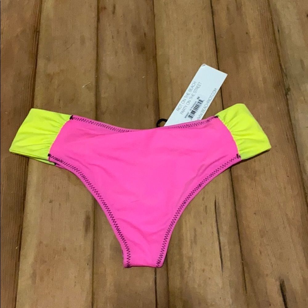 Beach Riot Elvis Flashback Bikini Bottom Nwt - Picture 6 of 8